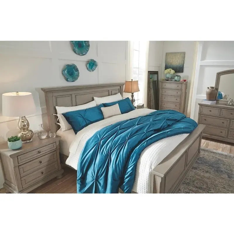 Light Grey Traditional Panel Bed – 1-2 Person, Queen / King / Cal King