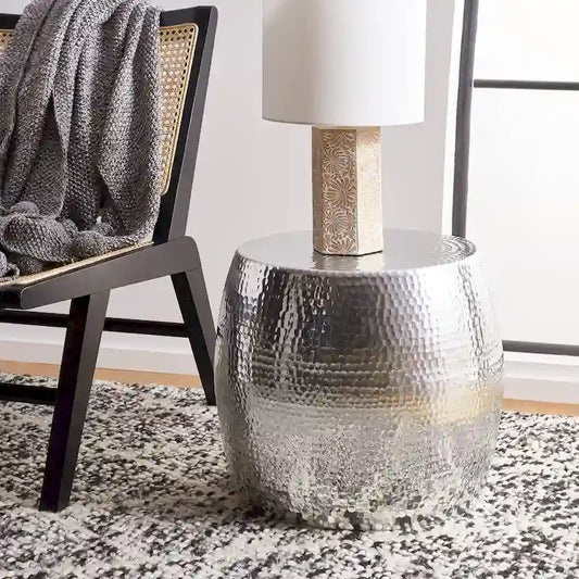 SAFAVIEH Helaine Silver Round Table - 15 W x 15 D x 16 H - 15Wx15Dx16H